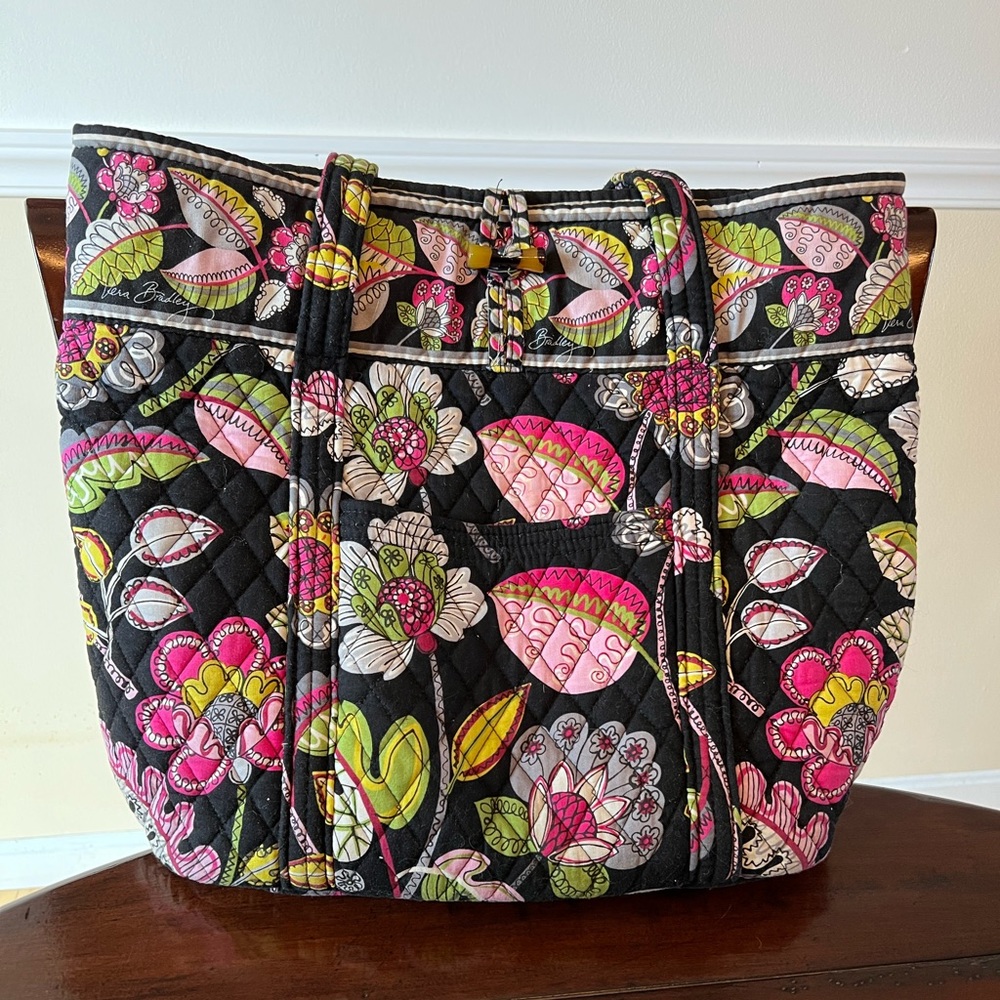 Vera Bradley tote bag